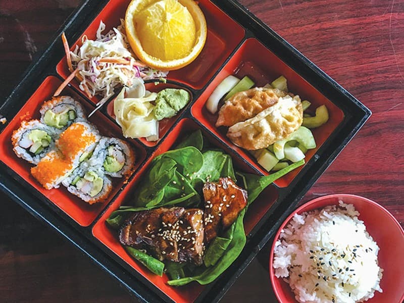 811. Bento kipnuggets manier koreaans
