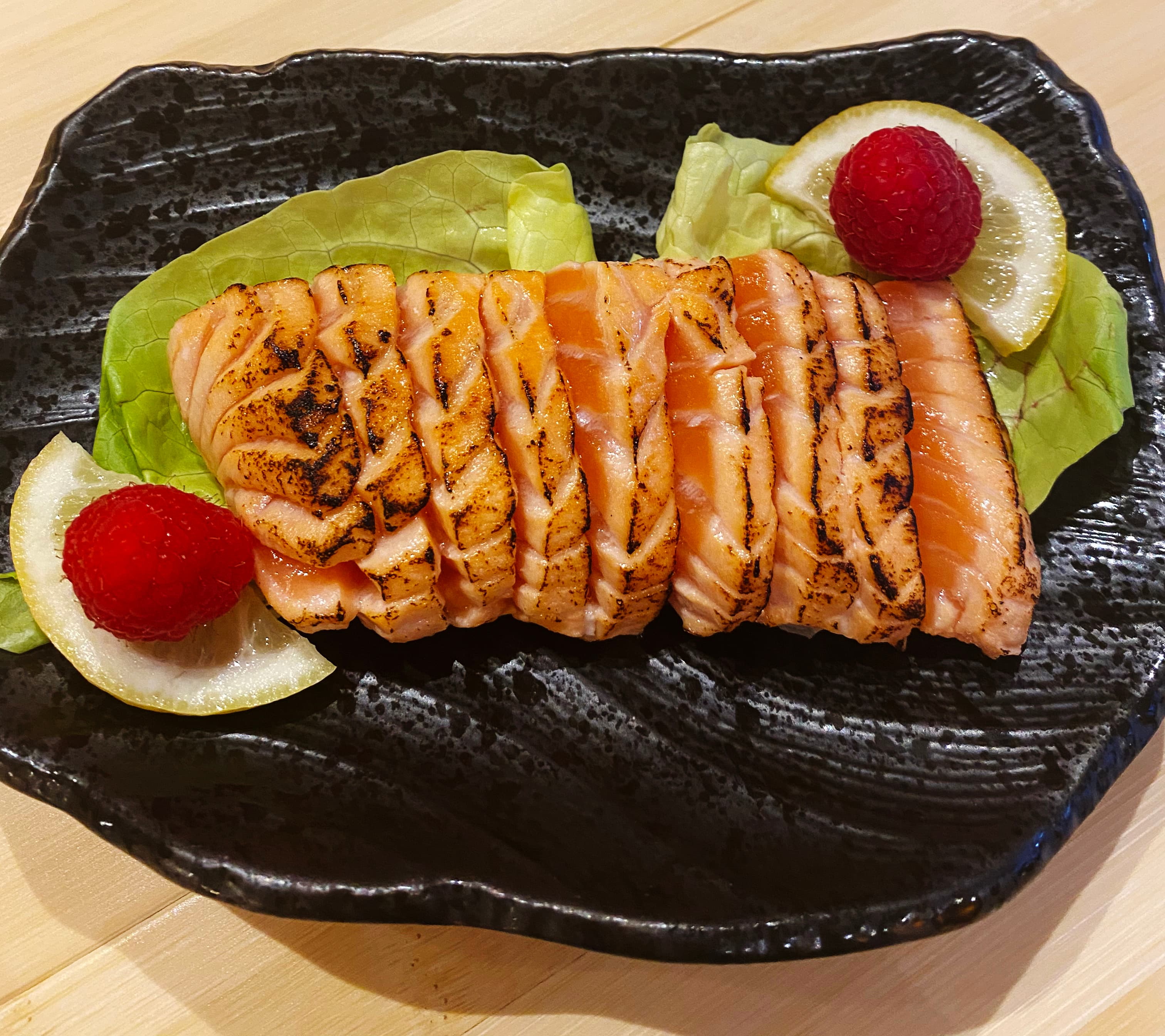 806. Tataki zalm ( 10 stuks )